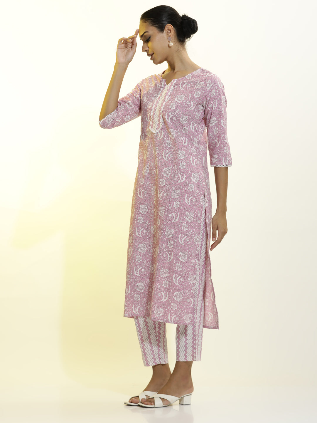 Lavender Floral Printed Cotton Blend Kurta Set