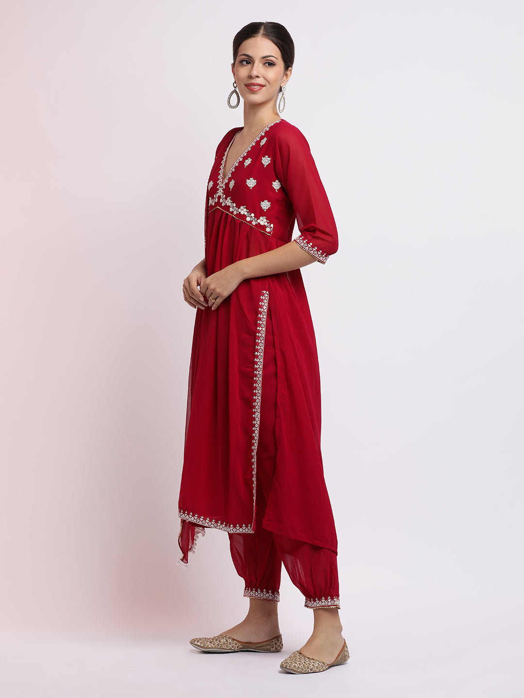 Pink Embroidered Georgette Kurta Set With Dupatta