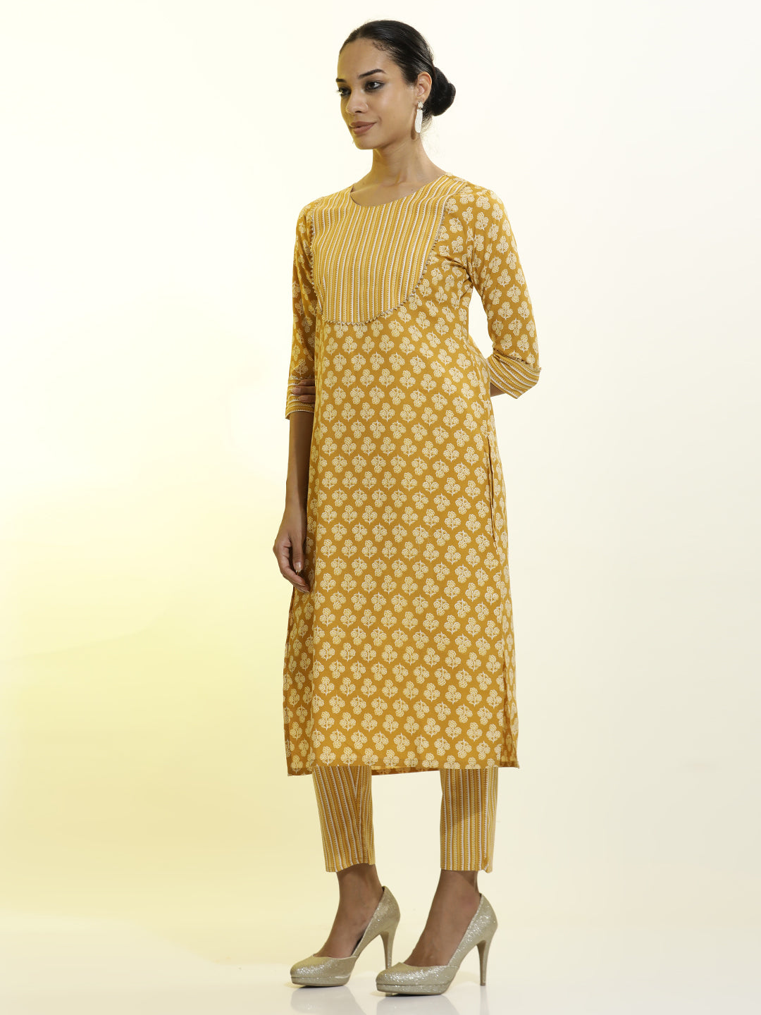 Yellow Floral Printed Cotton Blend Kurta Set