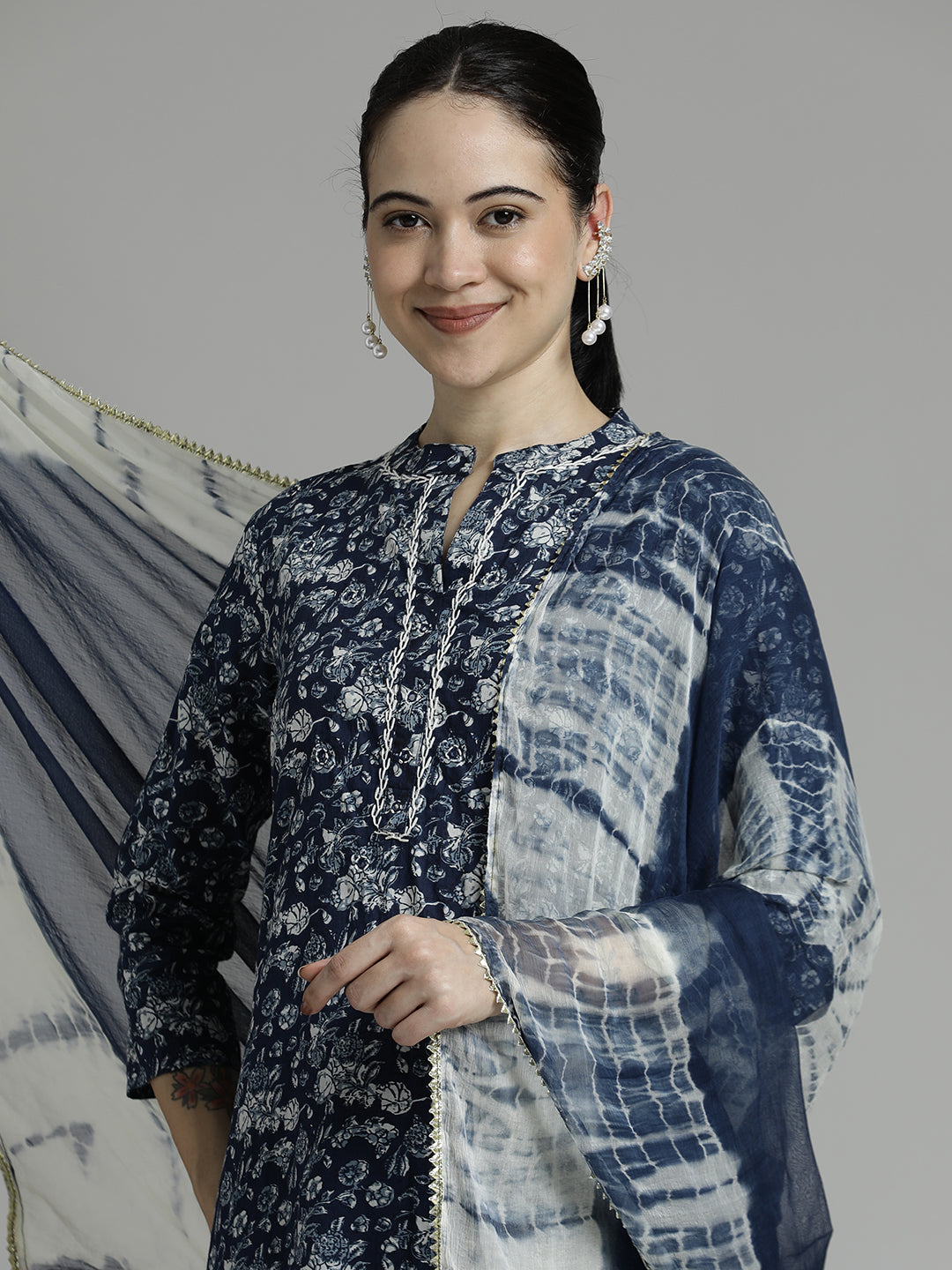 Floral Navy Blue Printed Kurta Set With Tie-Dye Dupatta