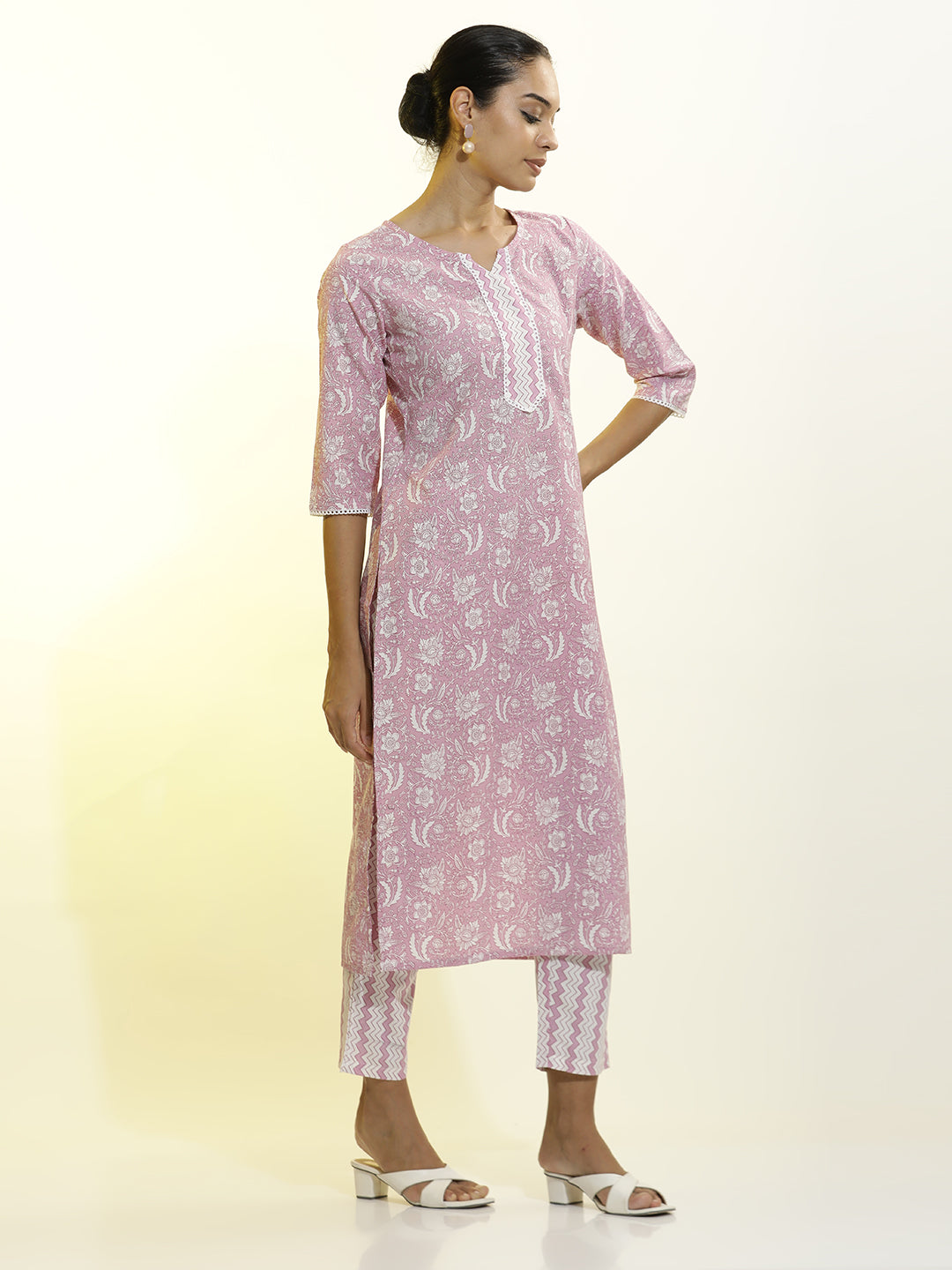 Lavender Floral Printed Cotton Blend Kurta Set