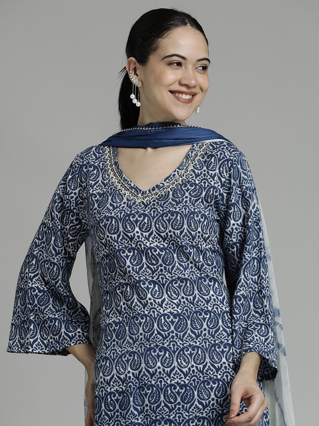 Blue Floral Printed Kurta Set With Tie-Dye Dupatta