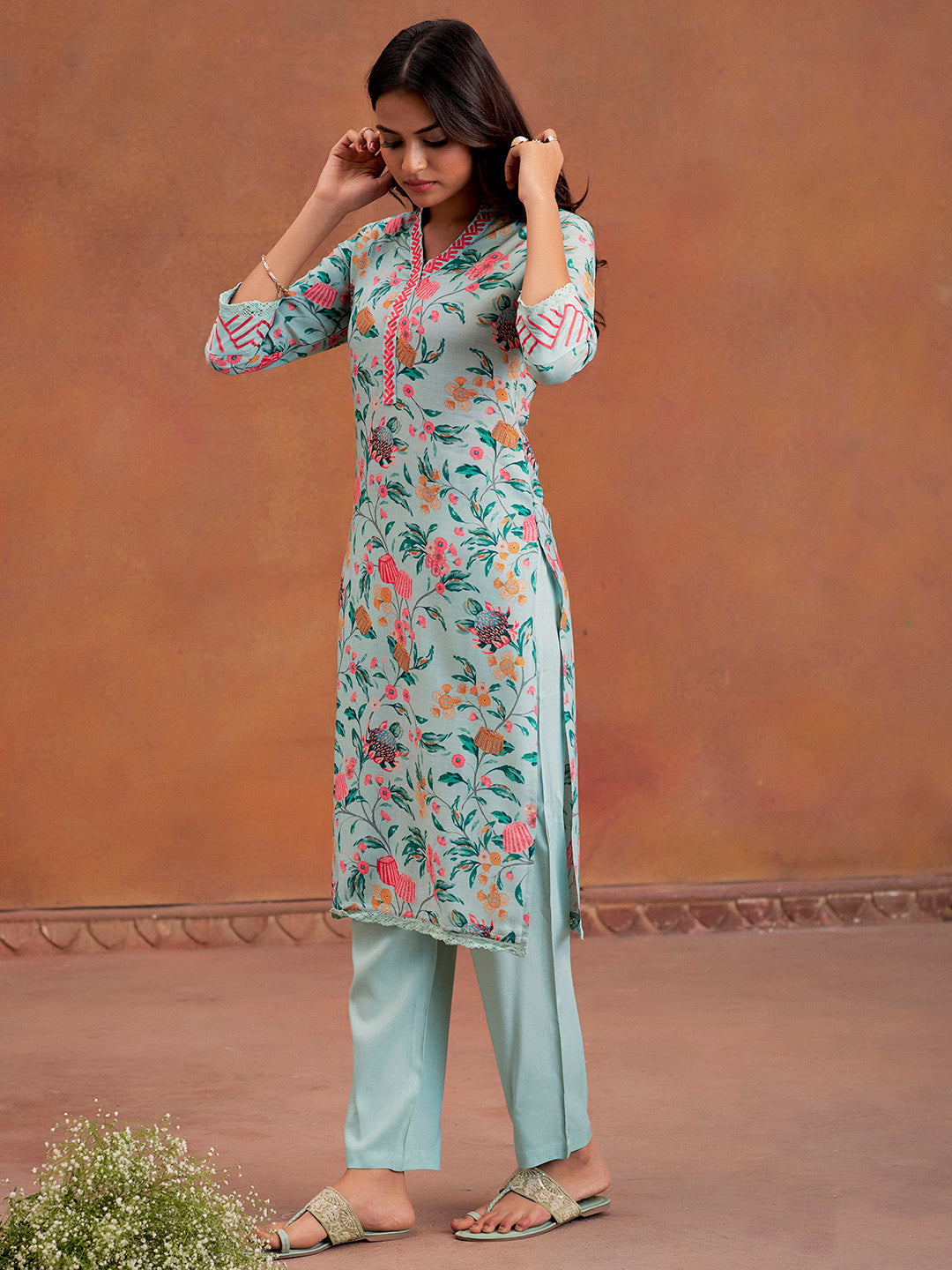 Blue Embroidered Tropical Printed Straight Kurta