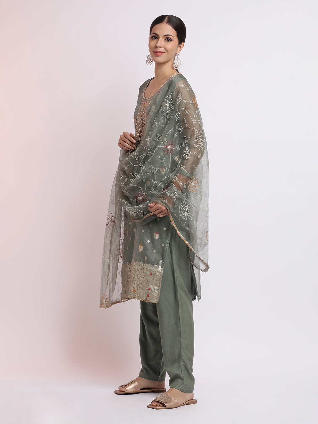 Embroidered Jacquard Kurta Set With Dupatta