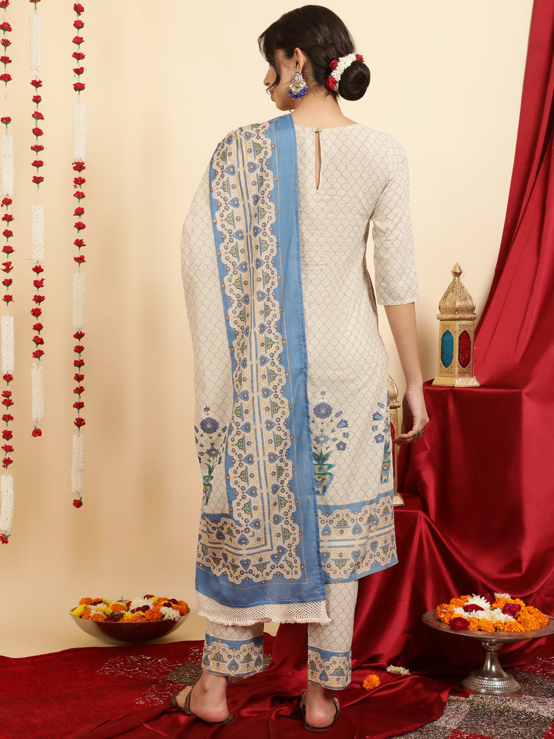 Blue Ethnic Motif Guldasta Cotton Straight Kurta With Pants And Dupatta