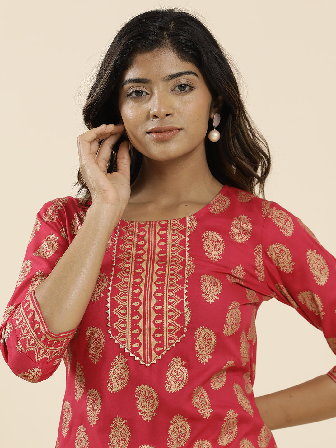 Fuchsia Ethnic Motif Printed Straight Kurta