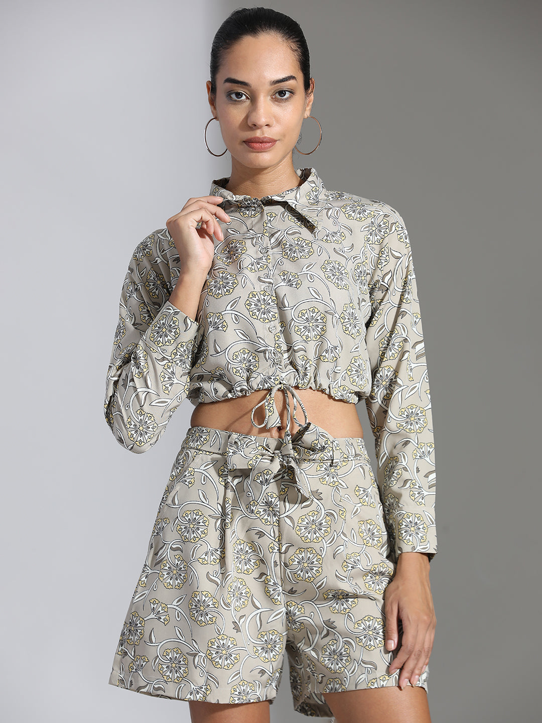 Grey Floral Printed Crop Top With Shorts Co-ord Set