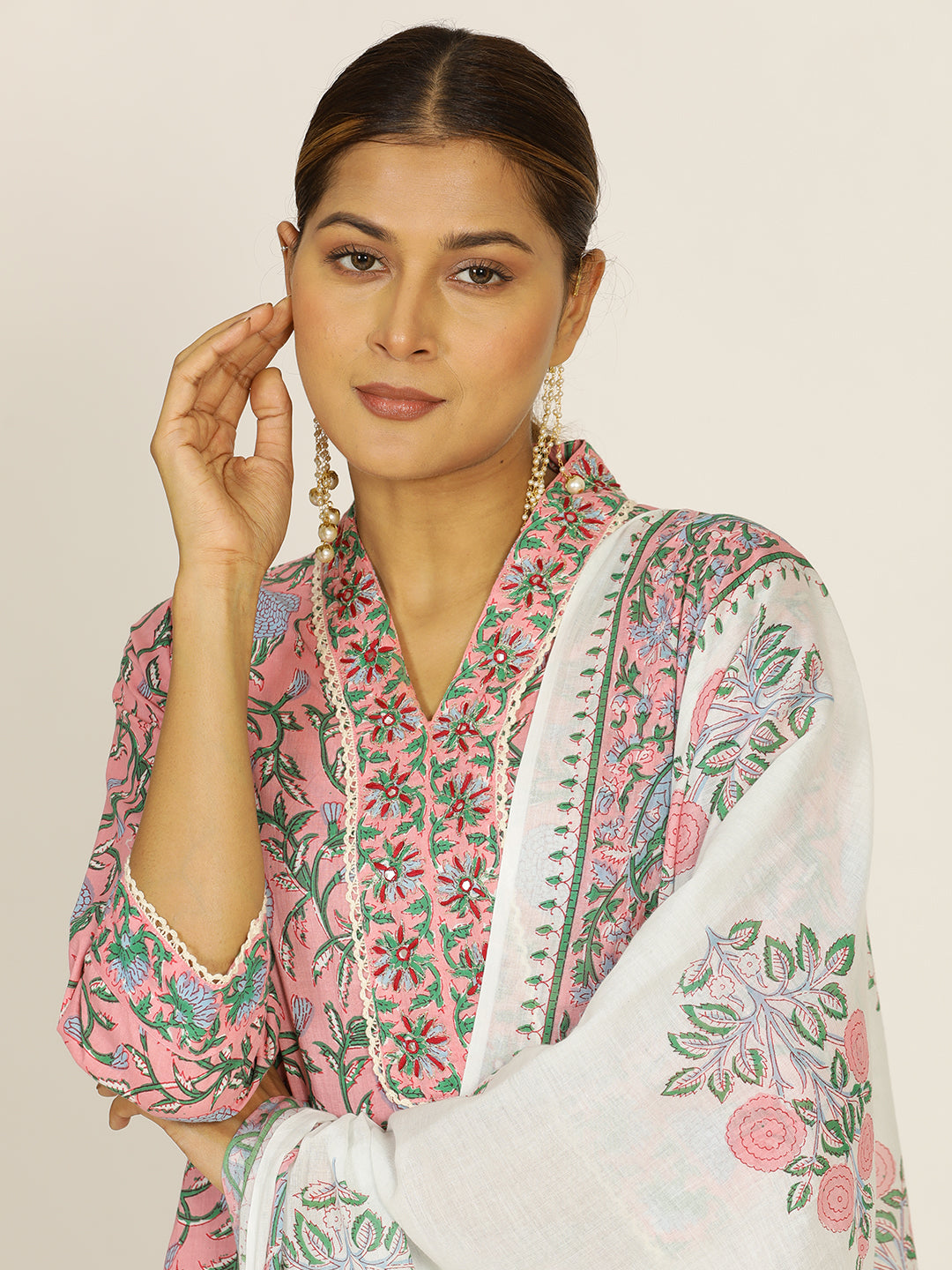 Pink Ethnic Motif Cotton Hand Embroidered Suit Set