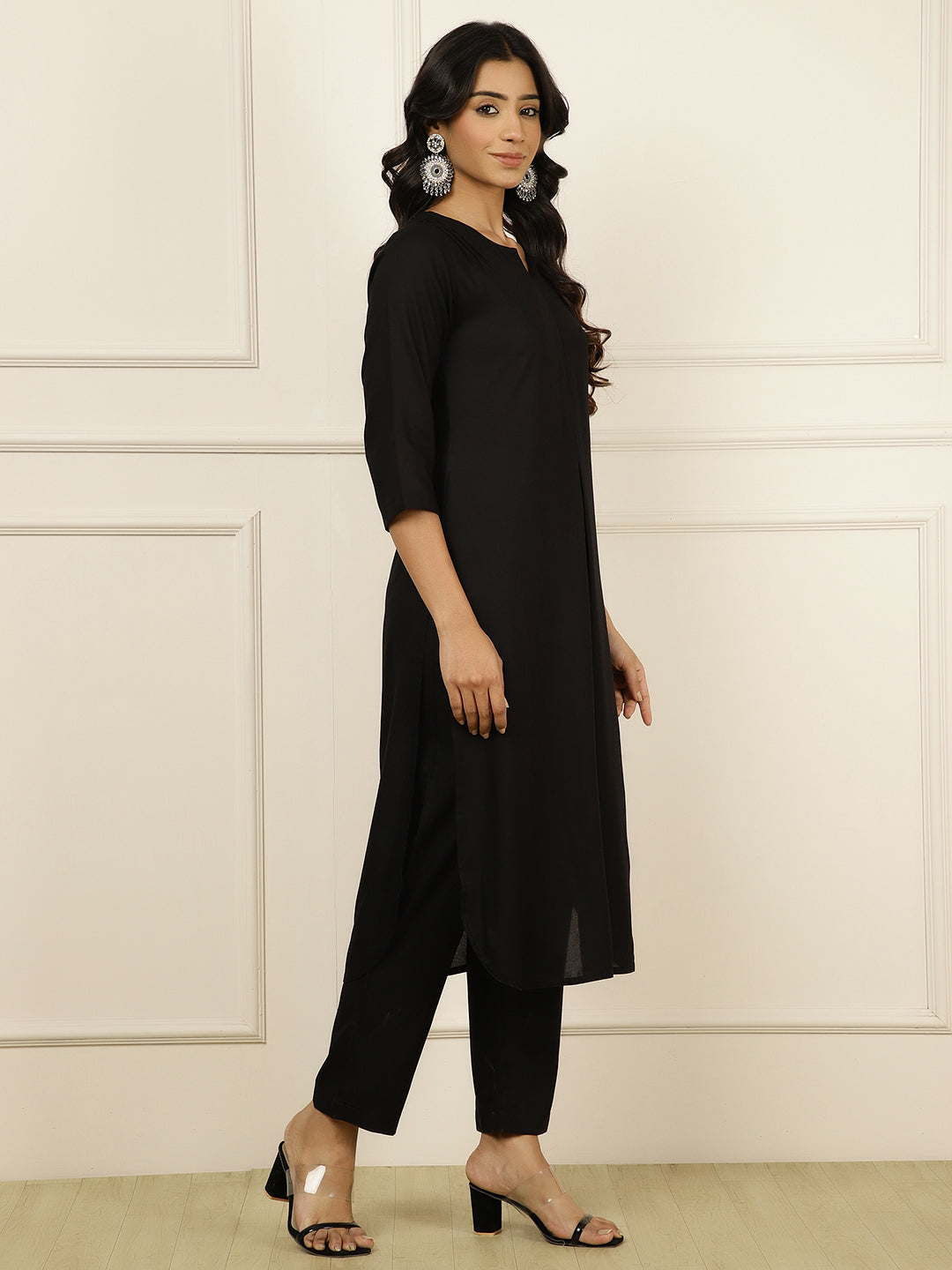 Black Pleated Straight Kurta With Pants