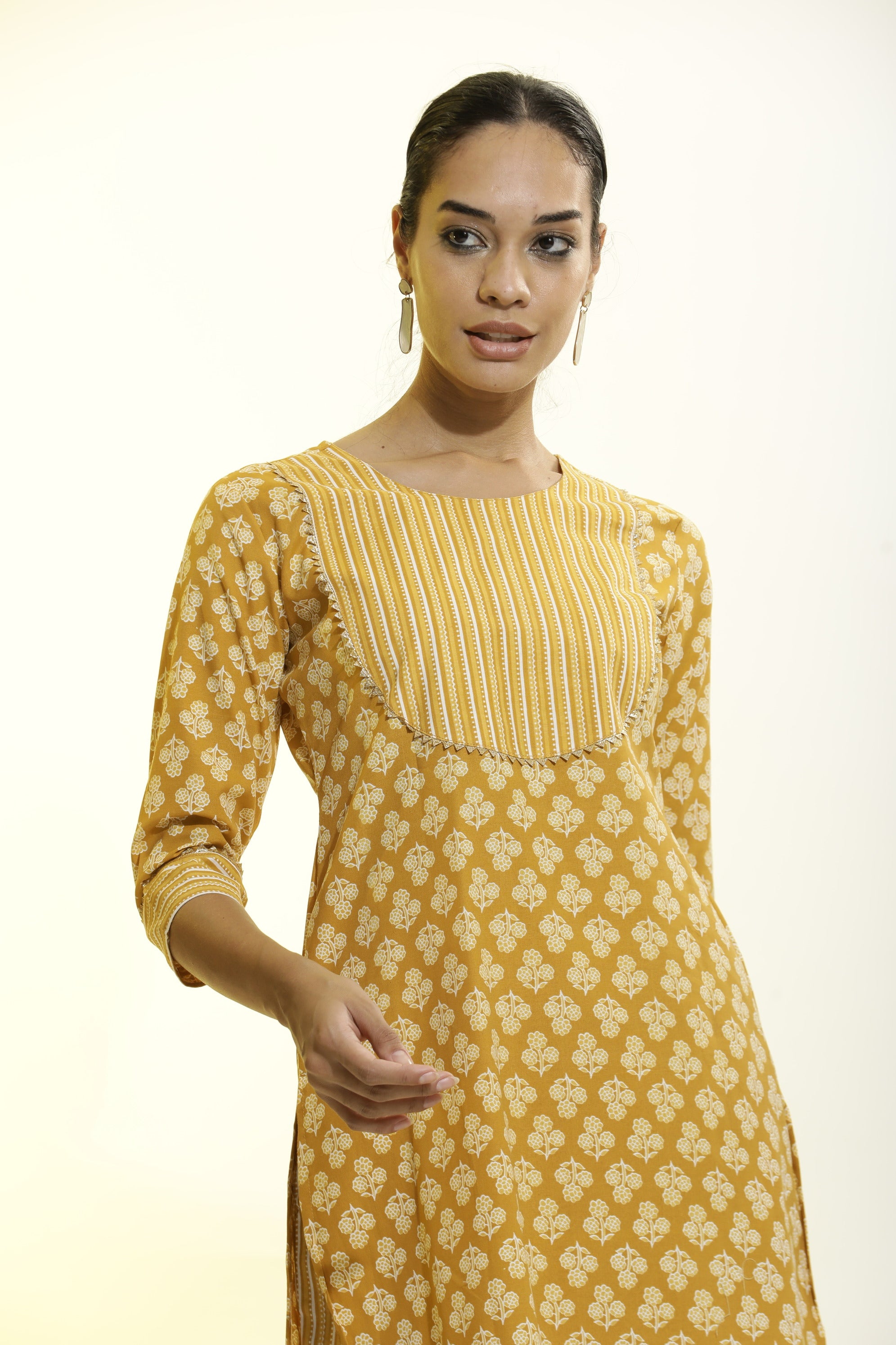 Yellow Floral Printed Cotton Blend Kurta Set