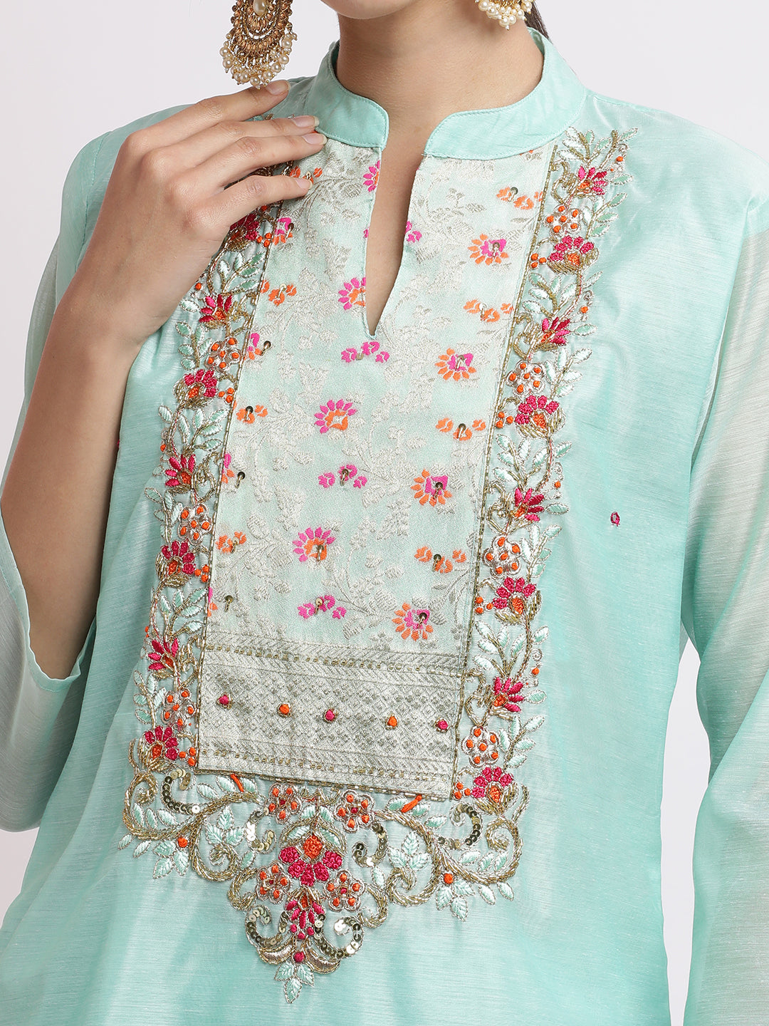 Zari Embroidered Festive Kurta Set With Dupatta