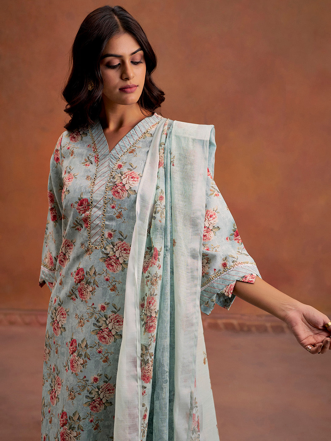 Green Embellished Floral Printed Festive Kurta Set With Dupatta