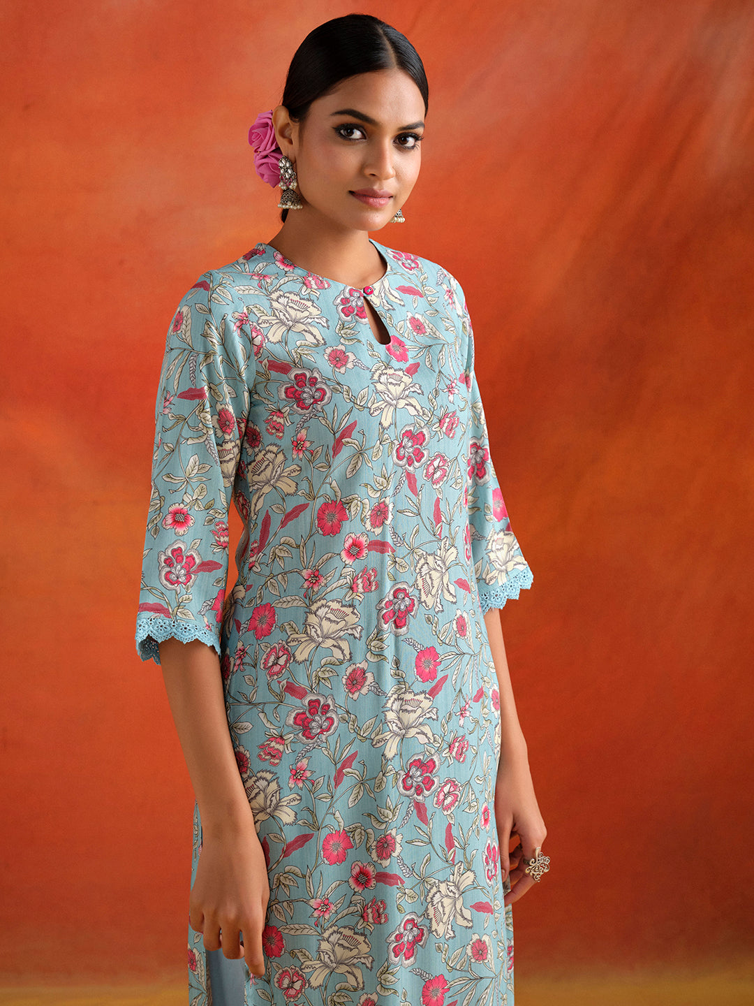 Blue Floral Printed Straight Kurta With Pants