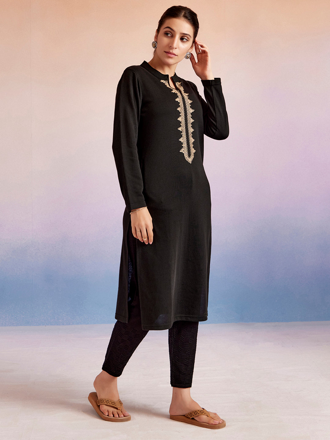 Embroidered Black Straight Woolen Kurta