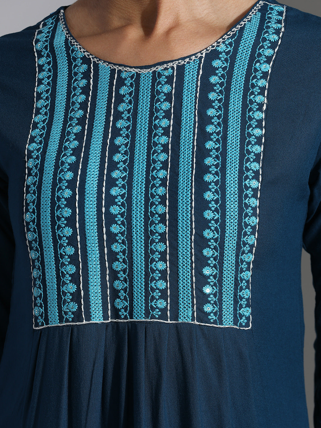 Teal Embroidered Rayon Straight Kurta