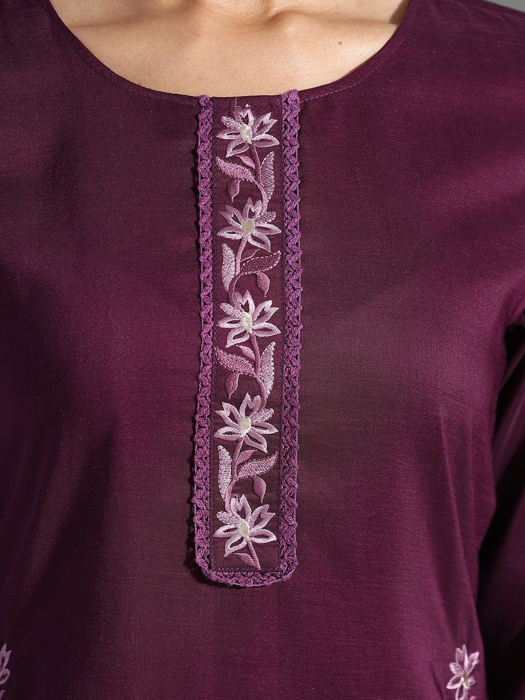 Purple Embroidered Silk Blend Kurta Set With Organza Dupatta