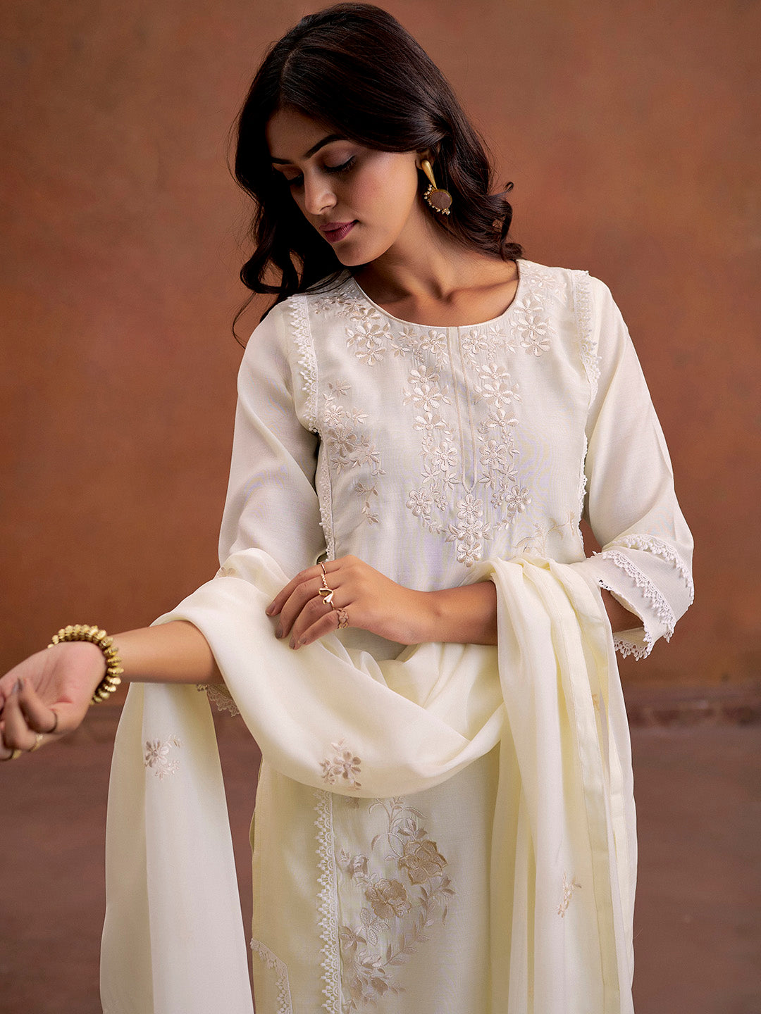 White Festive Embroidered Kurta Set With Dupatta