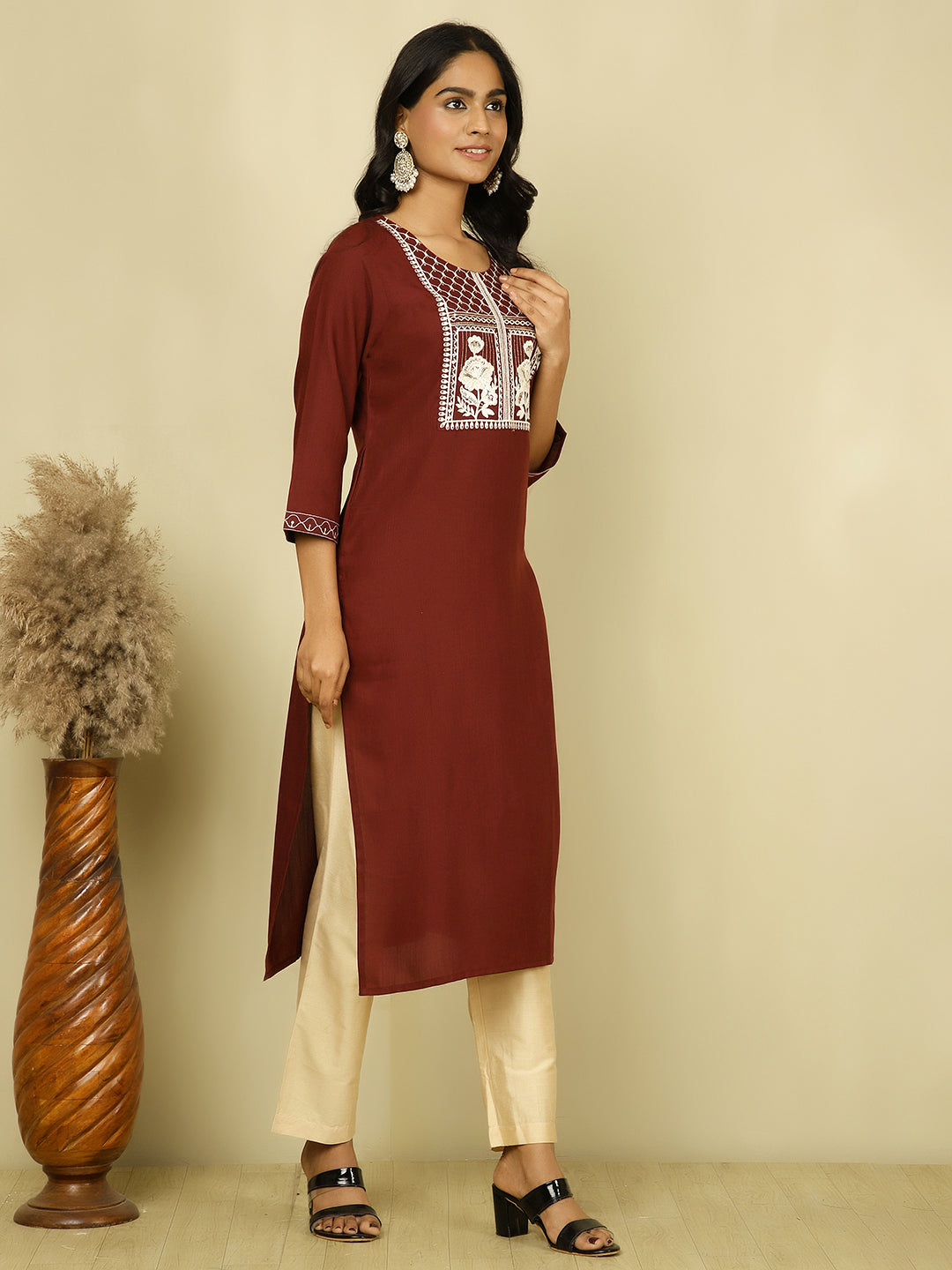 Thread Embroidered Cotton Kurta