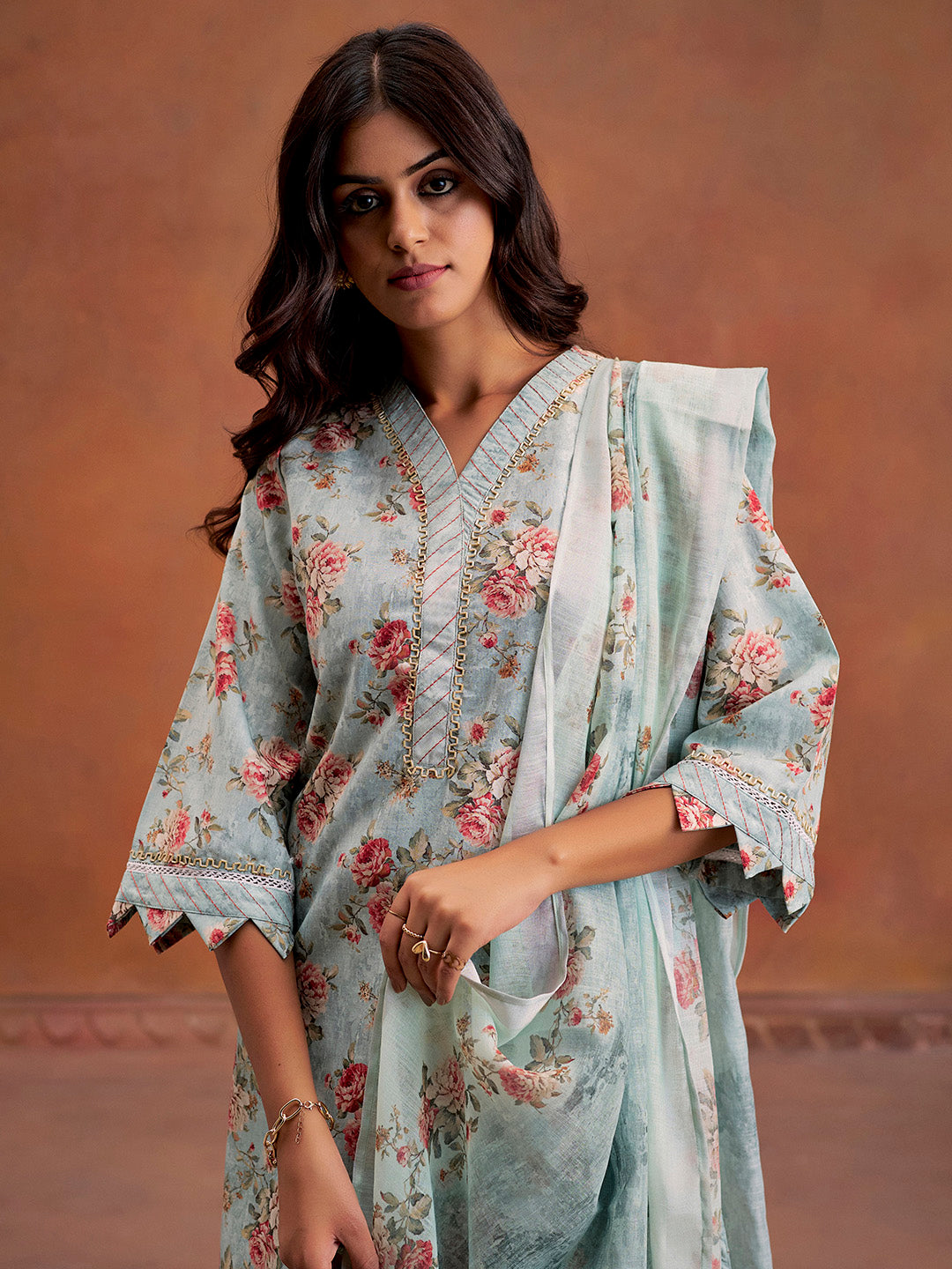 Green Embellished Floral Printed Festive Kurta Set With Dupatta