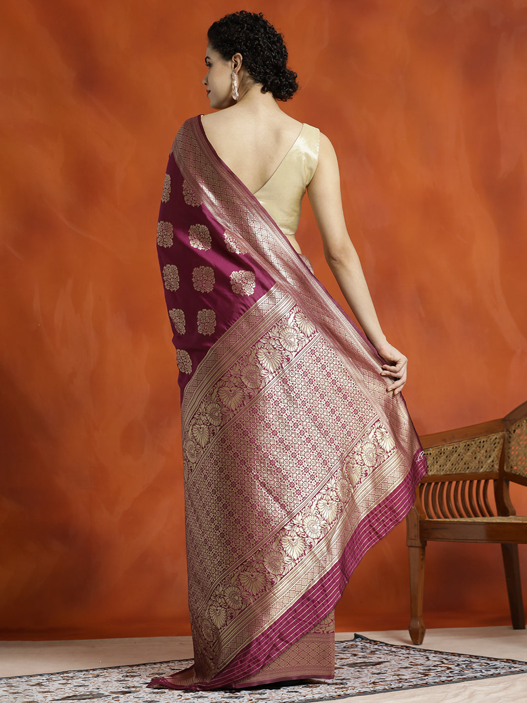 Zari Woven Design Banarasi Saree