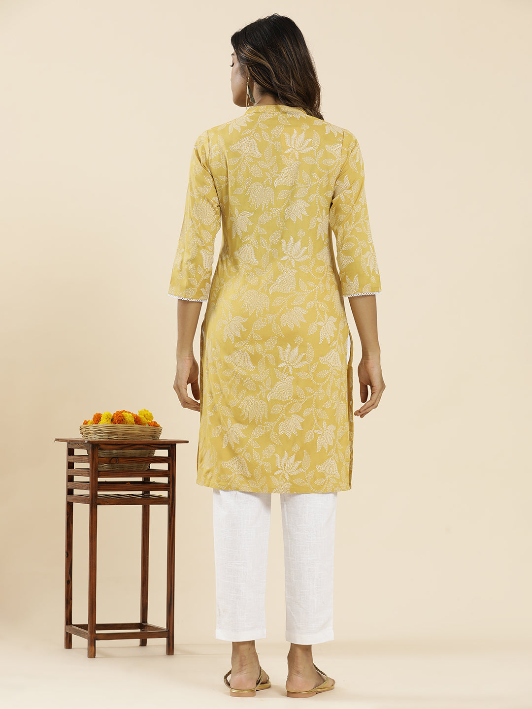 Yellow Floral Printed Straight Kurta