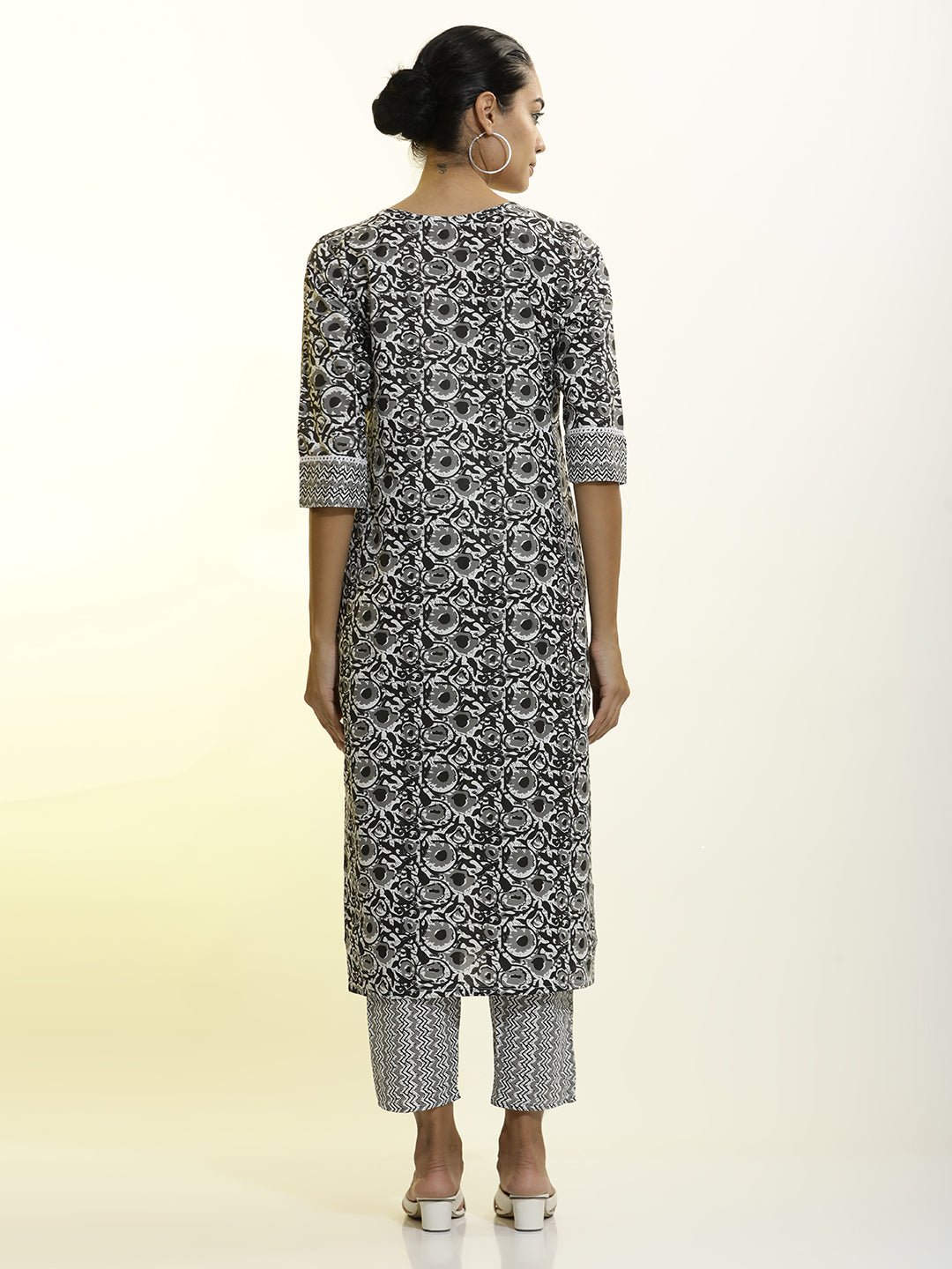 Abstract Printed Cotton Blend Kurta Set