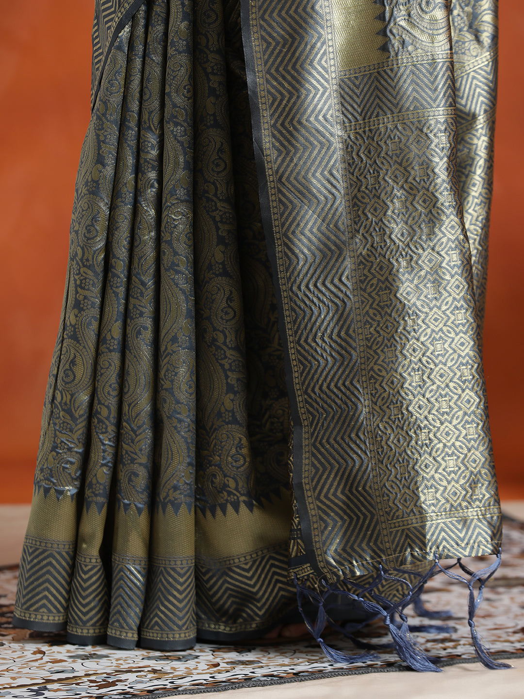 Heavy Banarasi Zari Woven Silk Blend Grey Saree