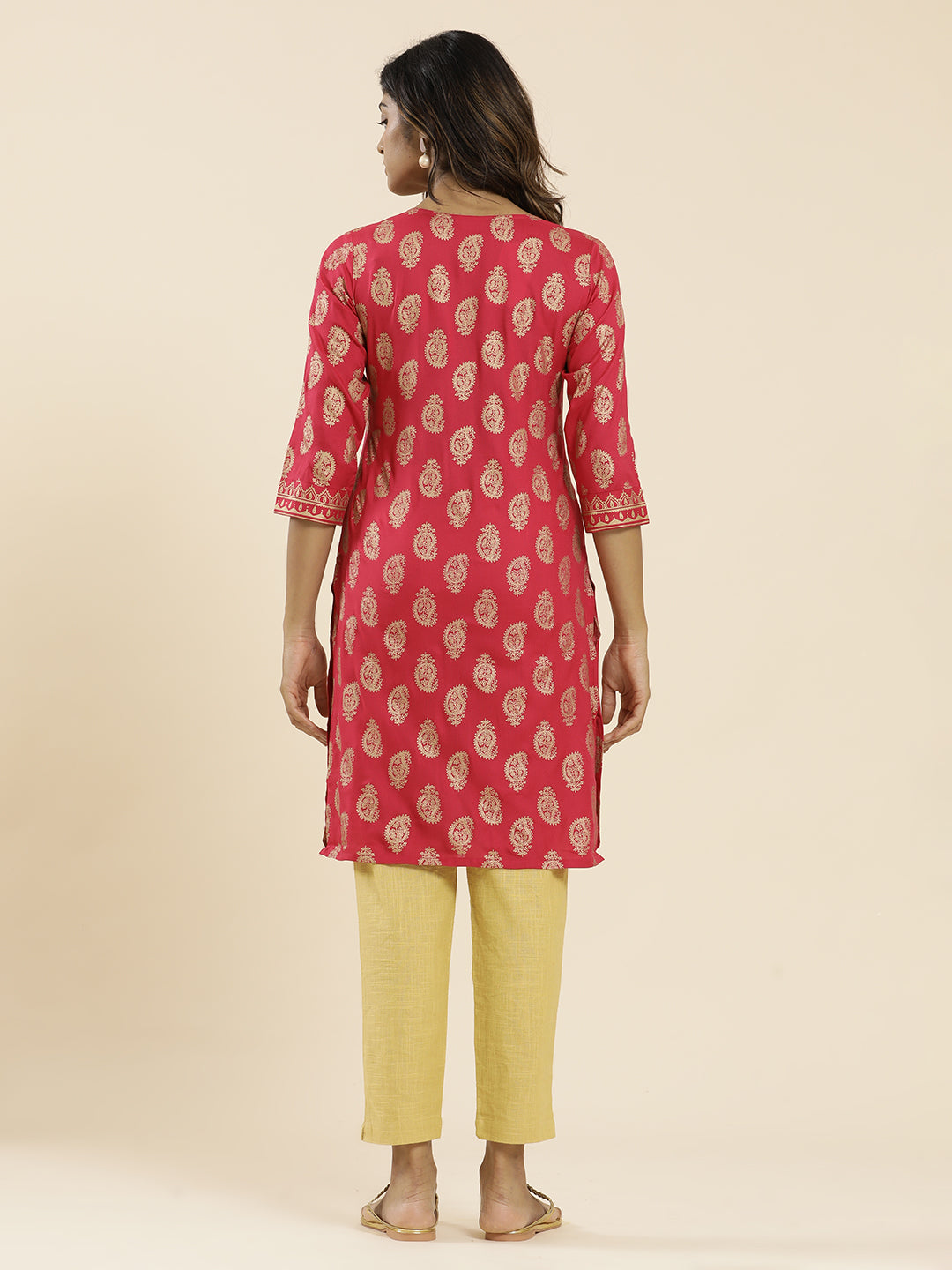 Fuchsia Ethnic Motif Printed Straight Kurta