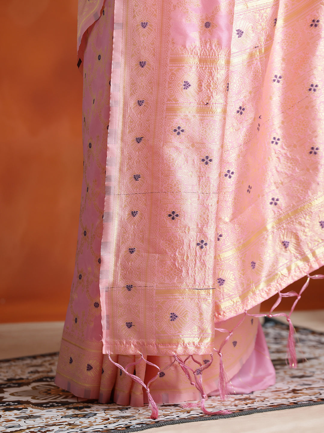 Banarasi Zari Woven Silk Blend Baby Pink Saree