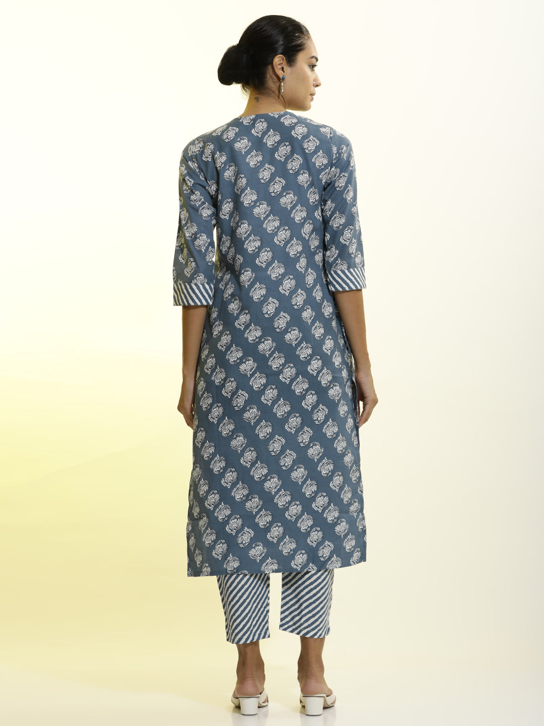 Royal Blue Ethnic Motif Printed Cotton Straight Kurta Set