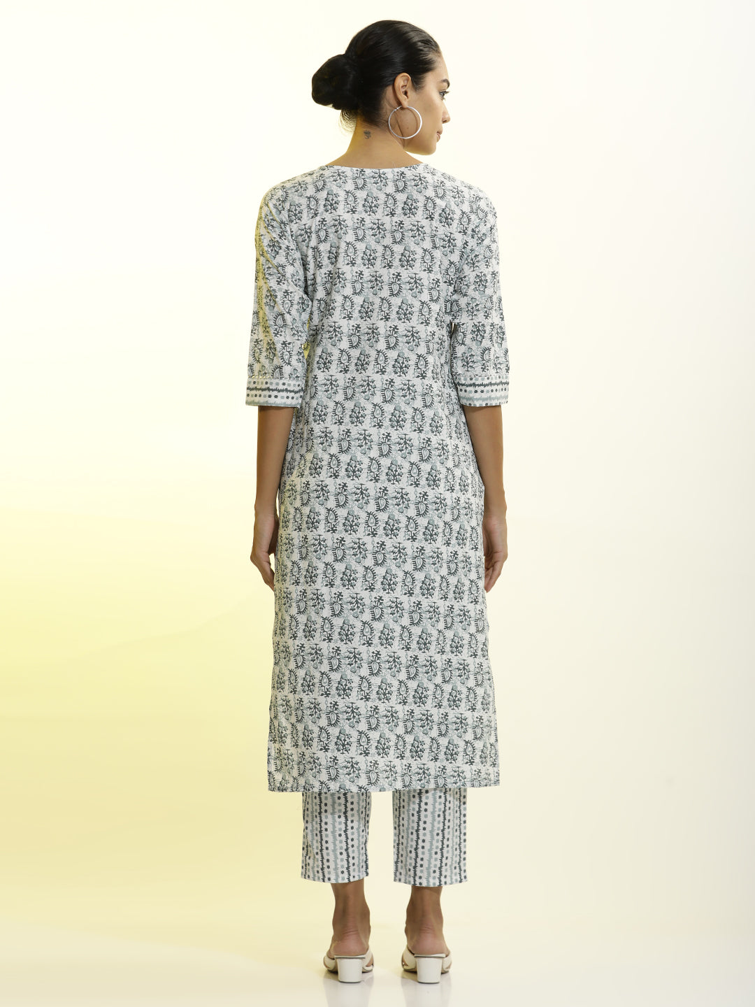 Blue Ethnic Motif Printed Cotton Blend Kurta Set