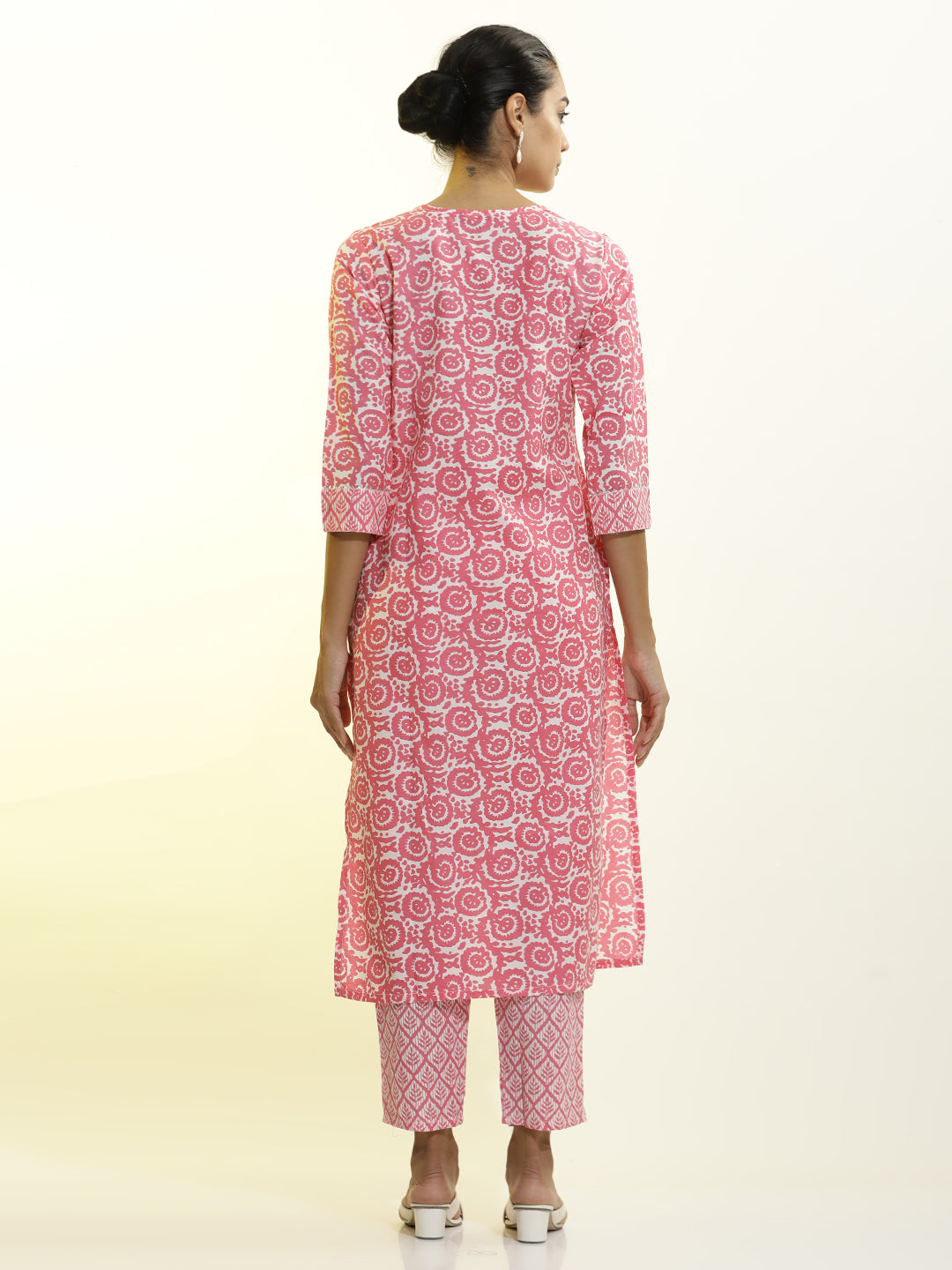 Pink Ethnic Motif Printed Cotton Straight Kurta Set