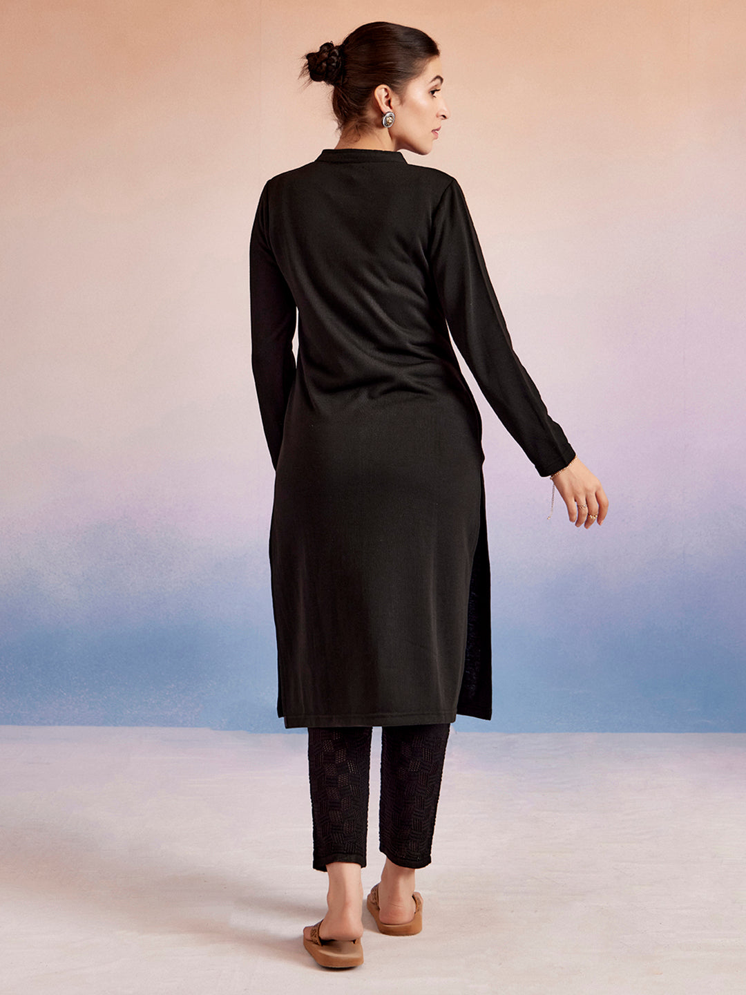 Embroidered Black Straight Woolen Kurta