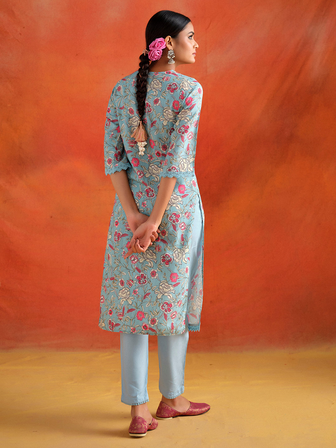 Blue Floral Printed Straight Kurta With Pants