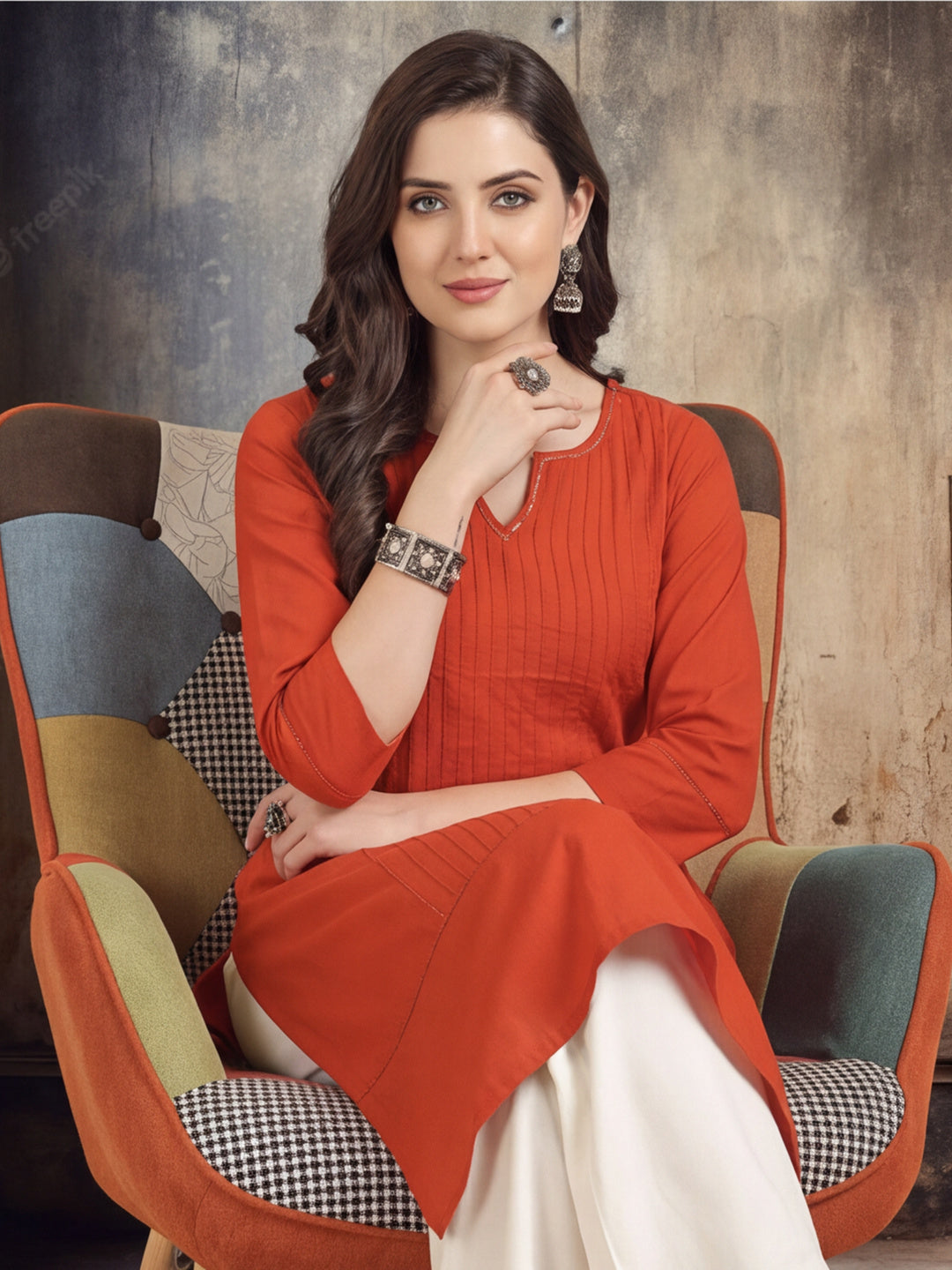 Women Keyhole Solid Staright Three Fourth Sleeve Pure Cotton Kurta