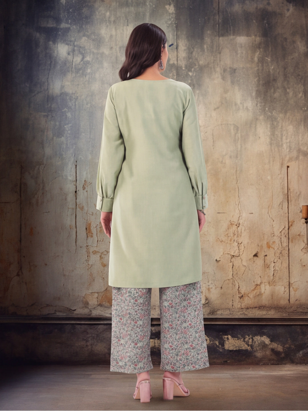Women Striaght Printed Straight Kurta Sets