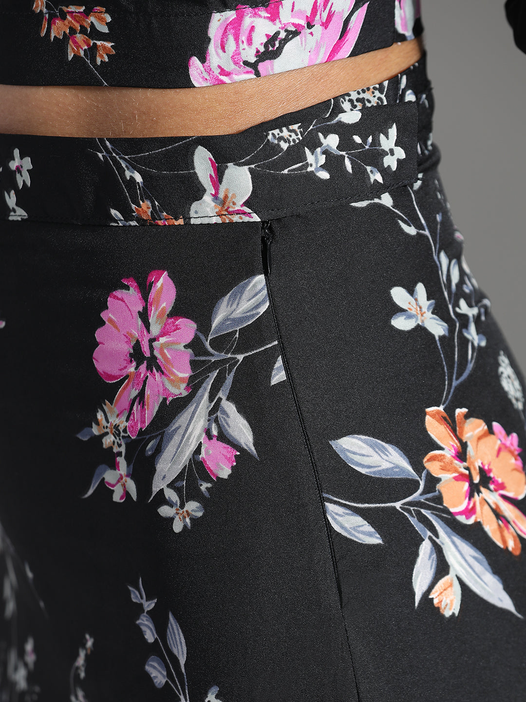 Floral Printed Crop Top With Skirt Black Co-ord Set