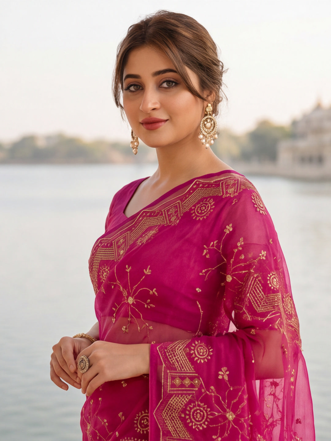 Jaipur Kurti Women'S Lovely Embroidery Work Pink Saree