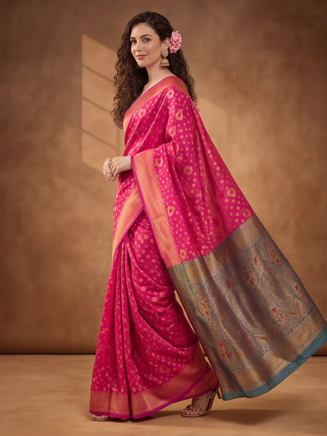Gajri Glory: Weaving Work Banarasi Silk Saree