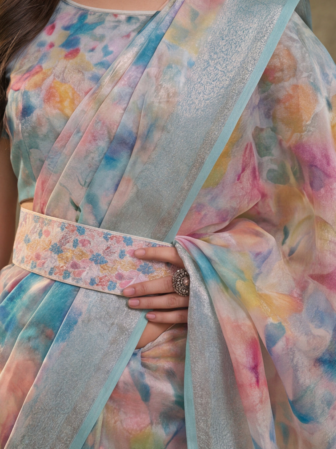 Linen Silver Zari Multi-Color Digital Print Saree with Latkan Pallu & Designer Belt