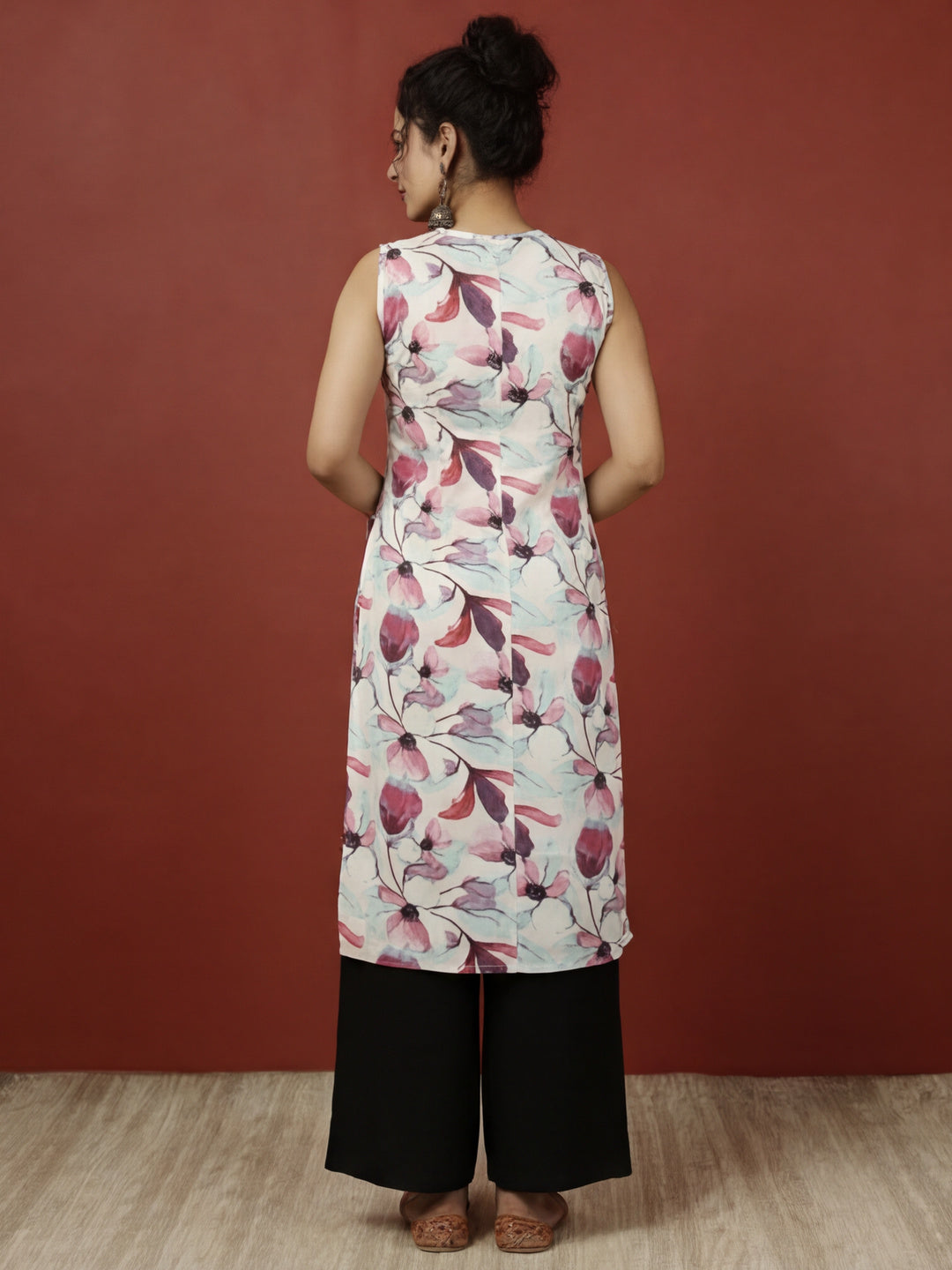 Magenta Floral Printed Sleeveless Kurta
