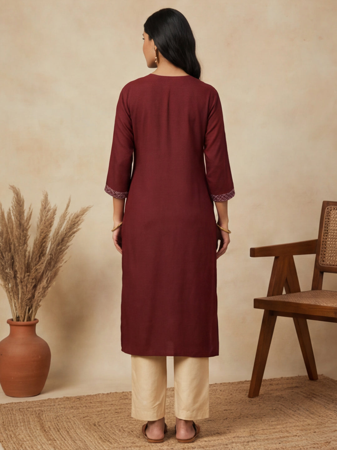 Thread Embroidered Cotton Kurta