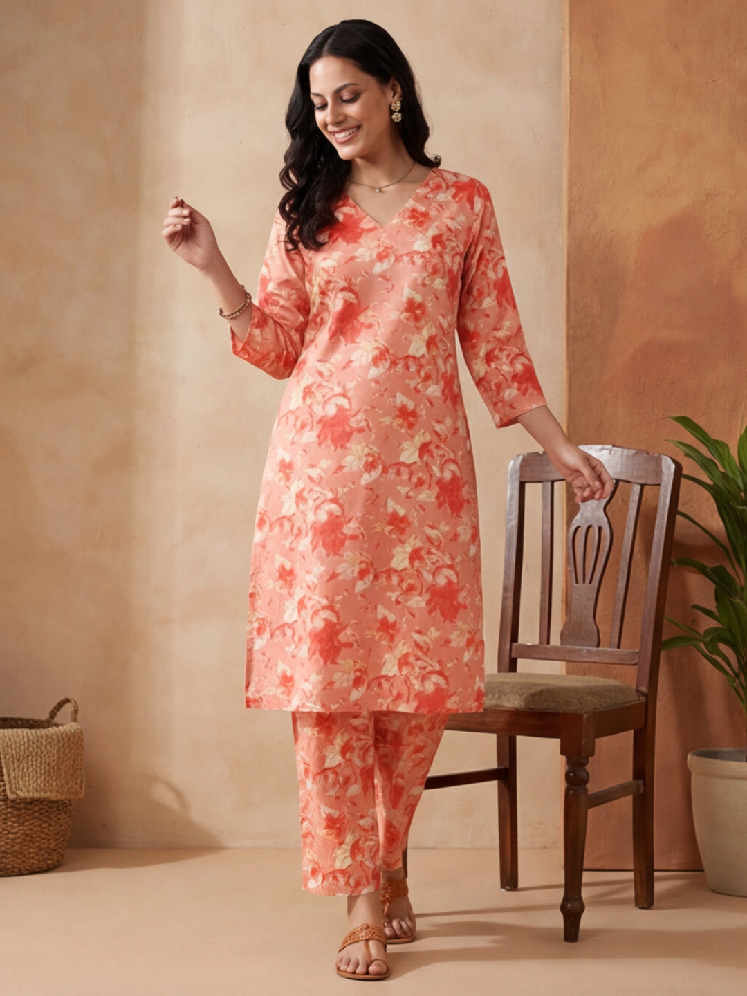 Floral Printed Straight Kurta & Trousers Sets