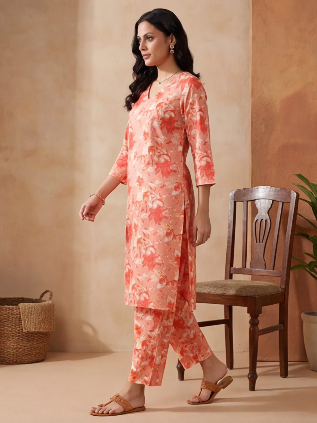 Floral Printed Straight Kurta & Trousers Sets