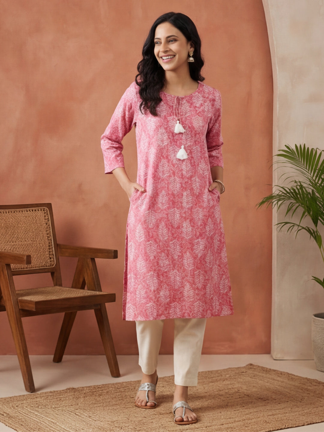 Floral Embroidered Straight Kurta