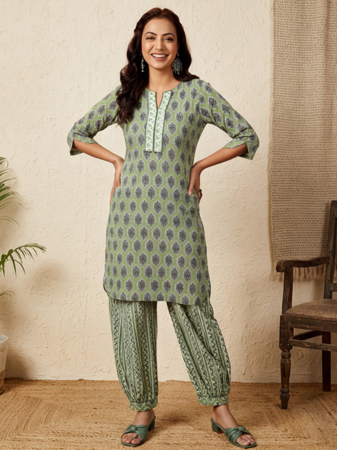 Ethnic Motifs Printed Regular Pure Cotton Kurta with Salwar