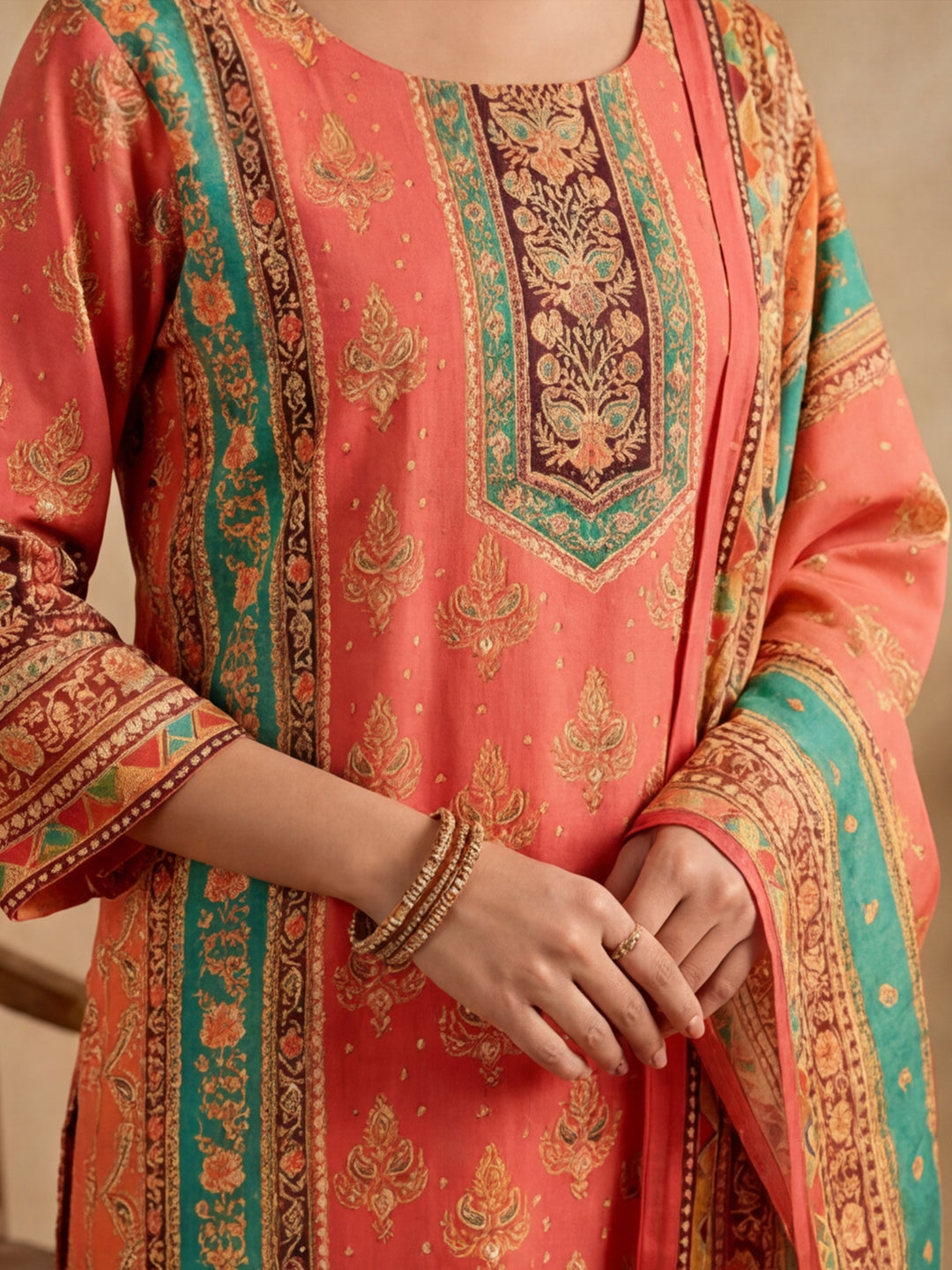 Ethnic Motifs Self Design Straight Kurta & Trousers Sets