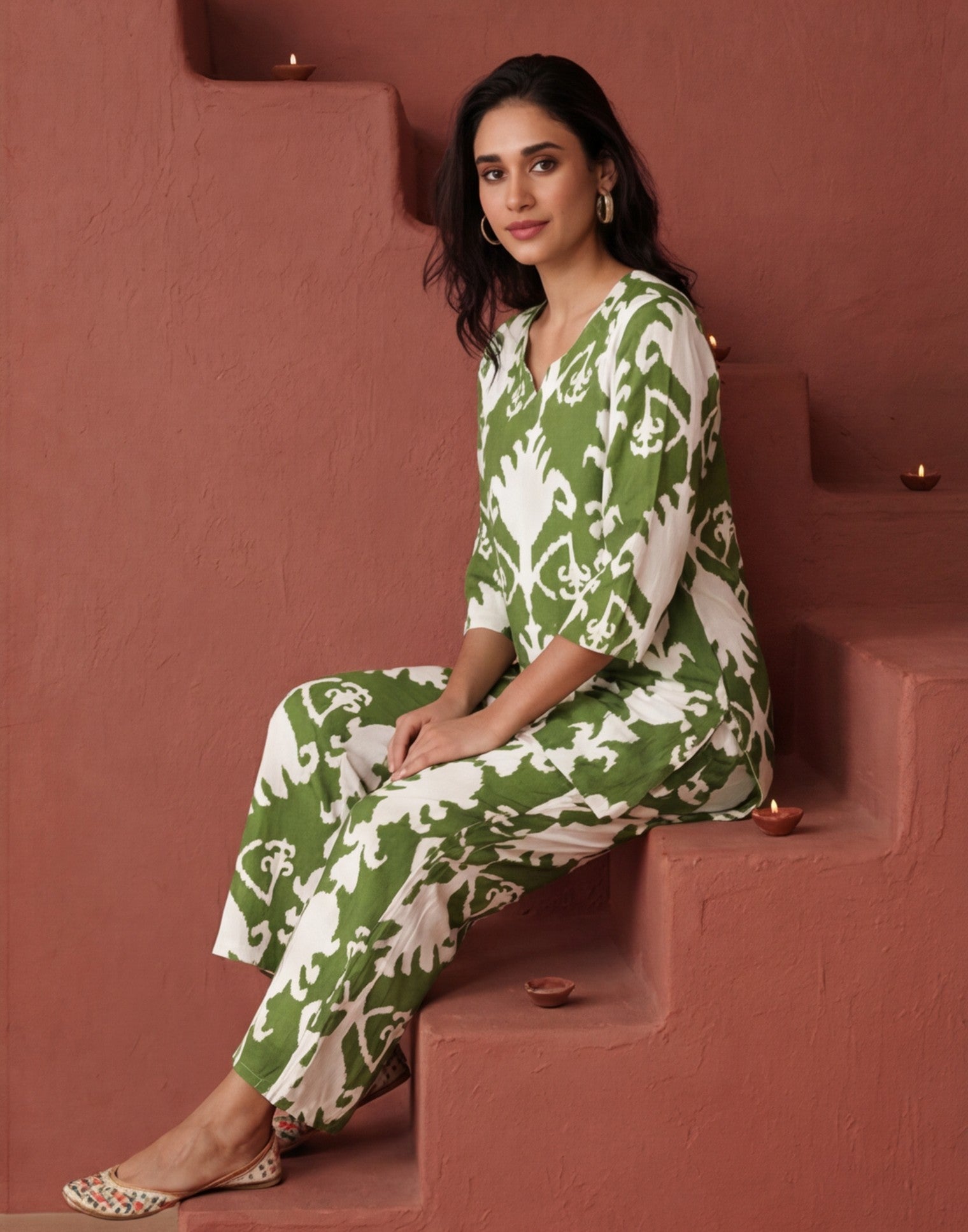 Floral Printed Straight Kurta & Trousers Sets