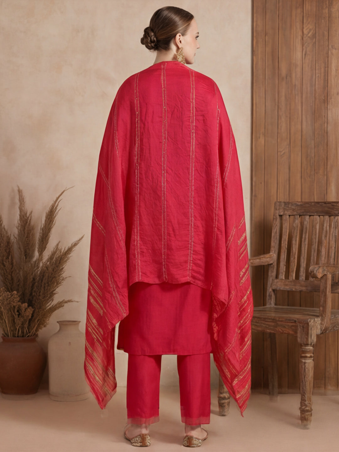 Ethnic Motifs Yoke Design Straight Kurta & Trousers Sets
