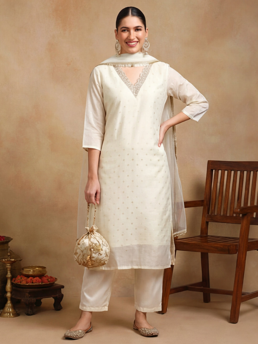 Ethnic Motifs Yoke Design Straight Kurta & Trousers Sets